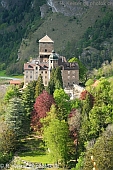 Schloss Ortenstein Graubnden Schweiz