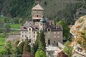 Schloss Ortenstein Graubnden Schweiz